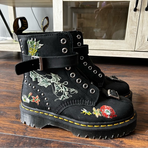 Dr.Martens, Women Boots - Picture 6 of 11